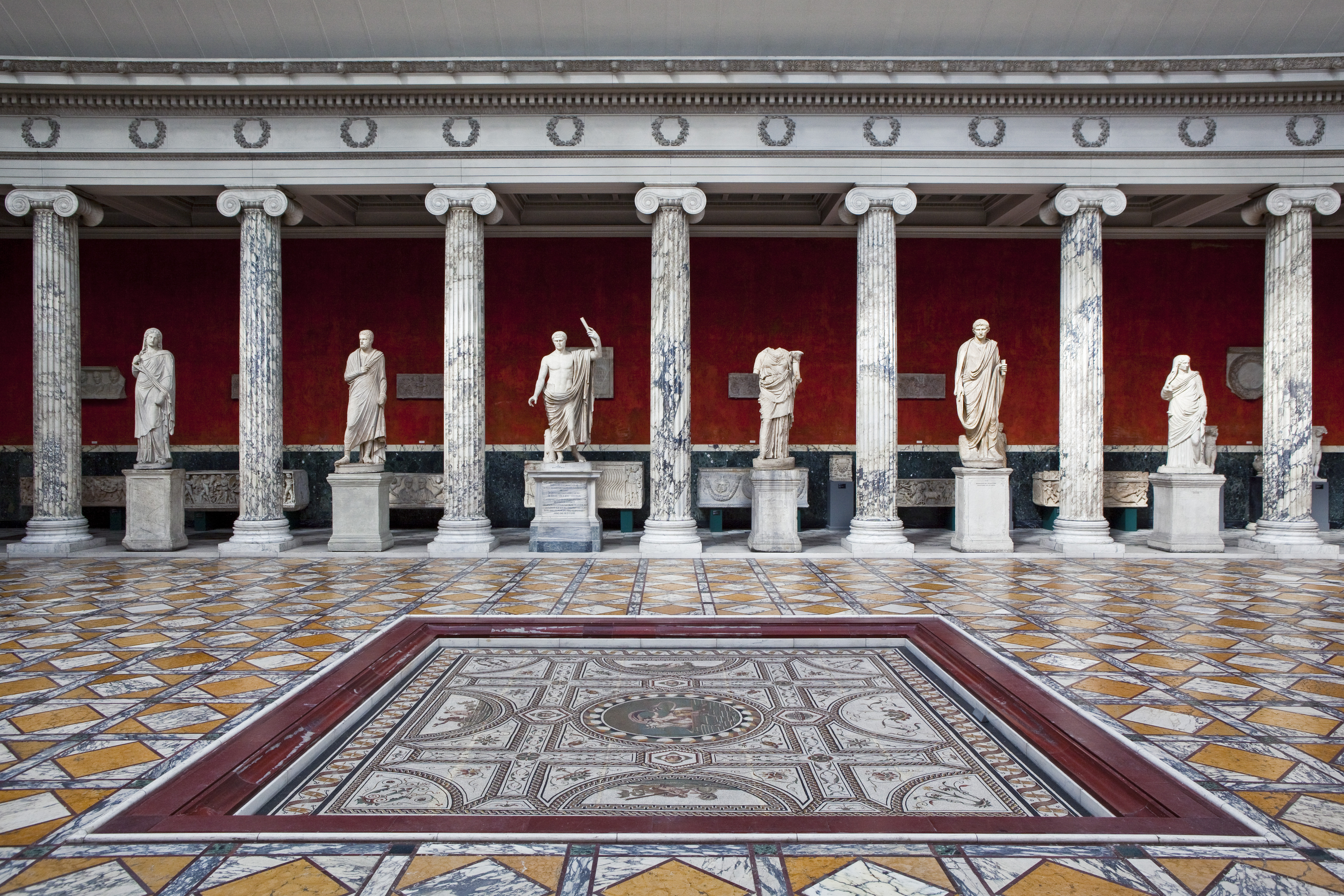 Fest hall of the New Carlsberg Glyptotek, Copenhagen.